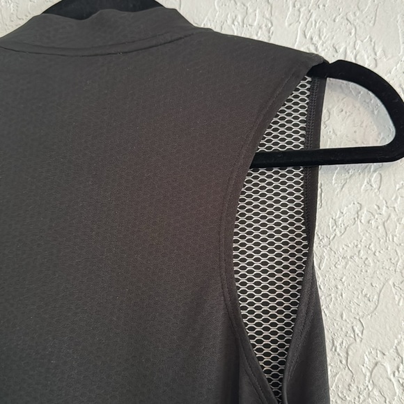 Nike Dry tank. NWT. Perfect for golf or tennis. - Picture 7 of 7